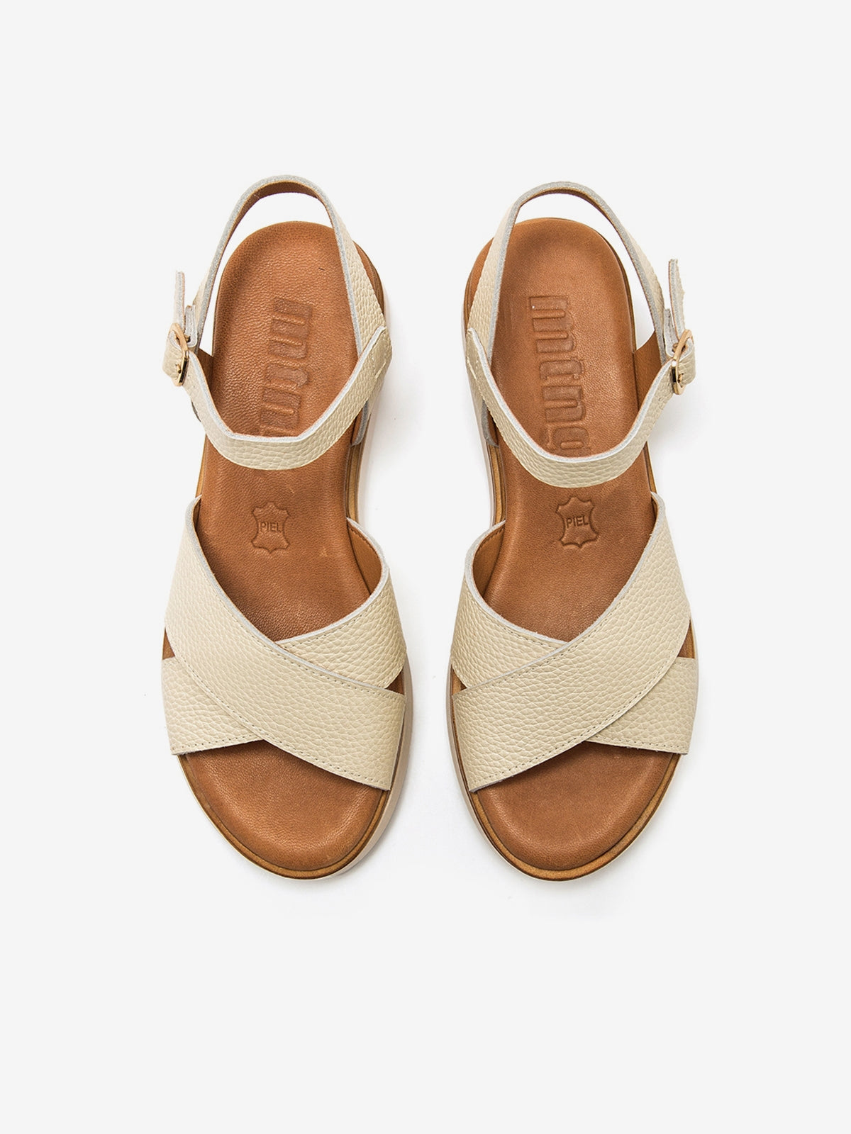 DANIELA BEIGE