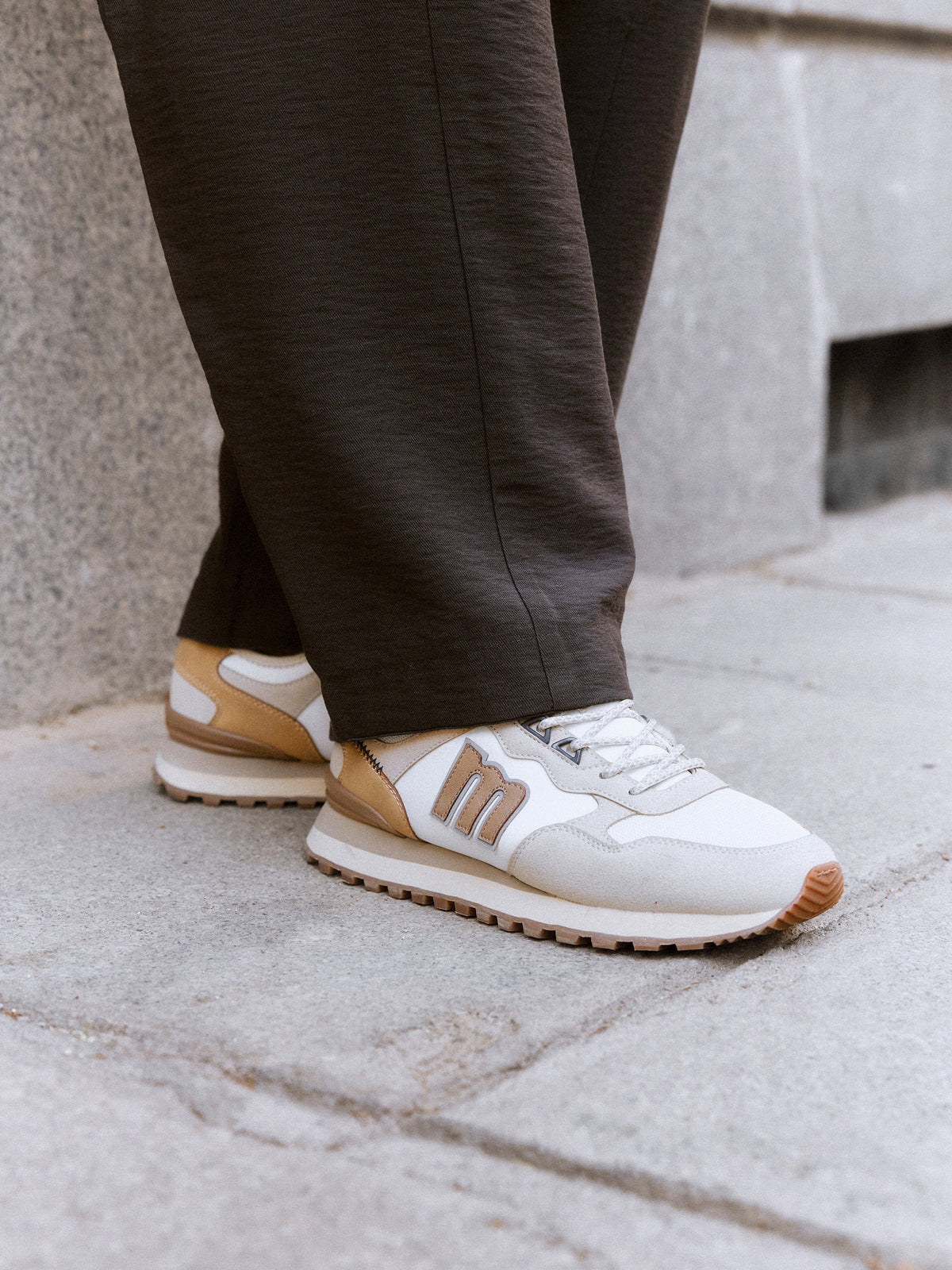 JOGGO TRACK BEIGE