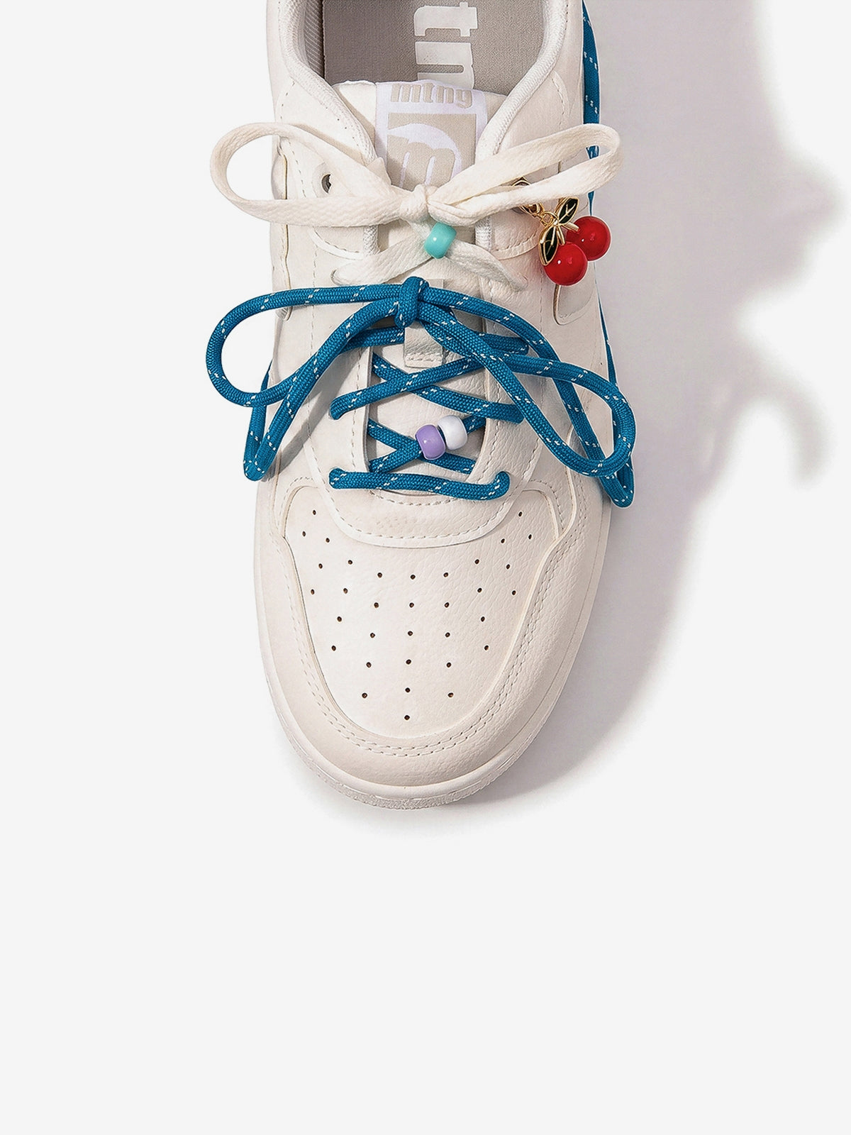 LACES BLANCO