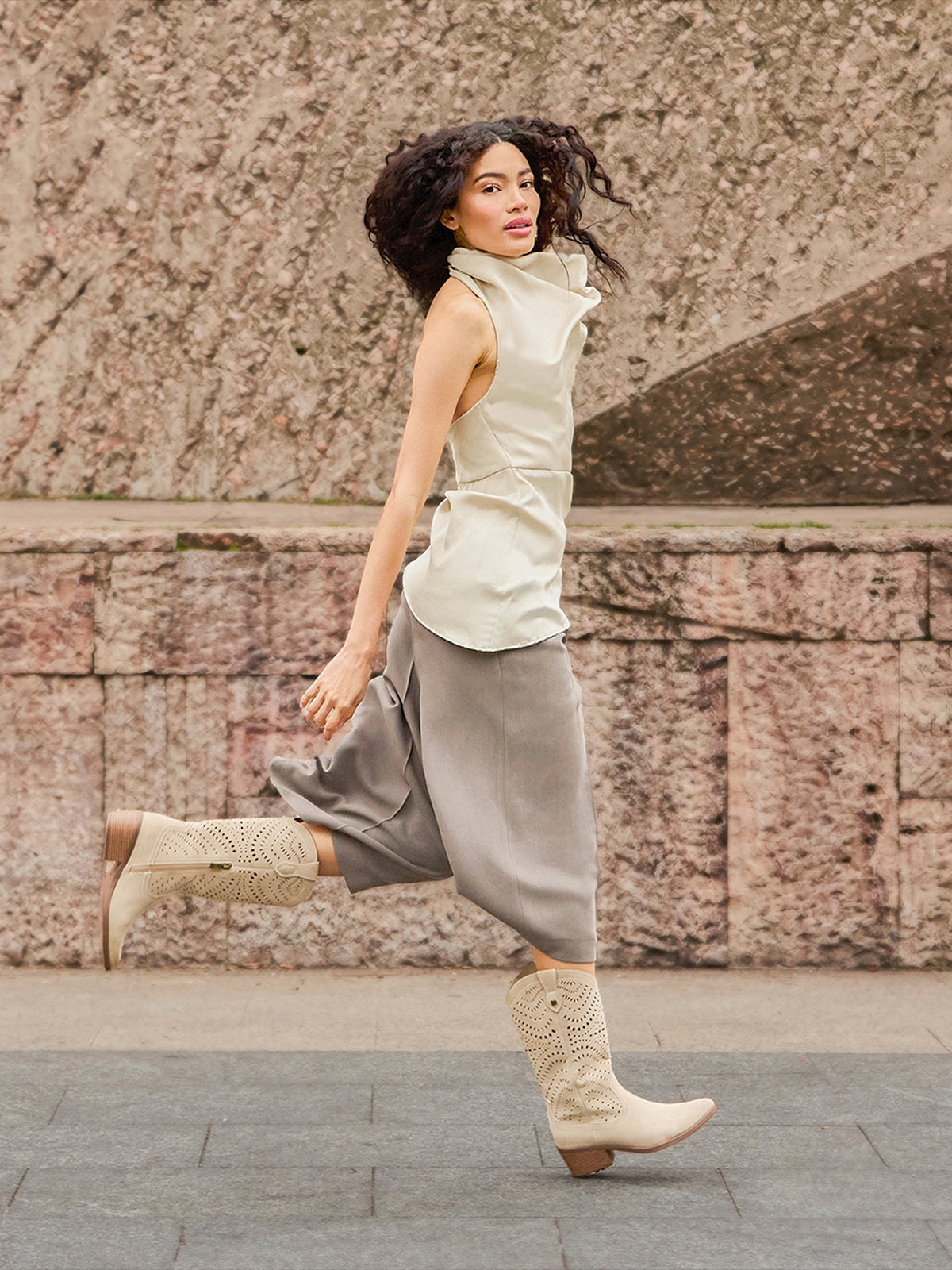 TANUBIS BEIGE
