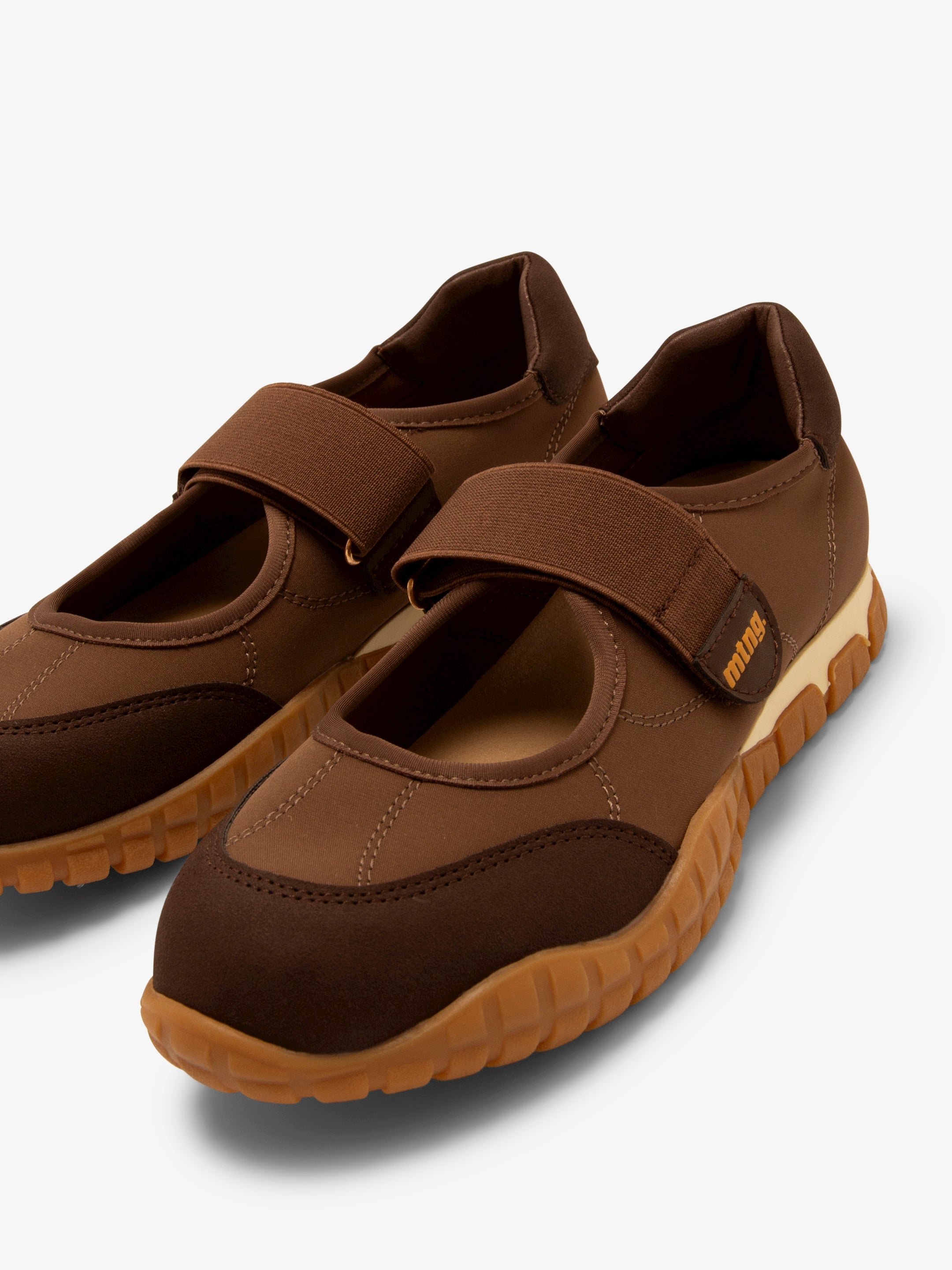 zapatillas Mujer Deportivas de Mujer marron 06