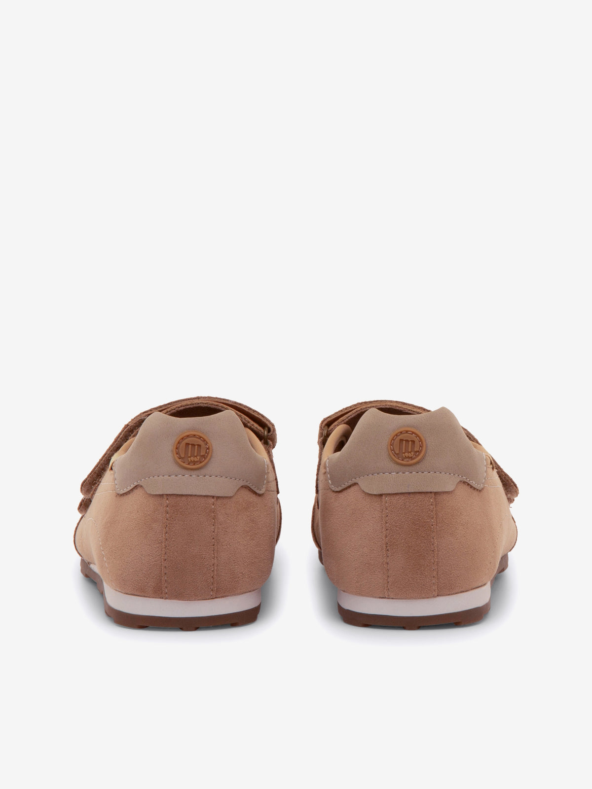JANET BEIGE