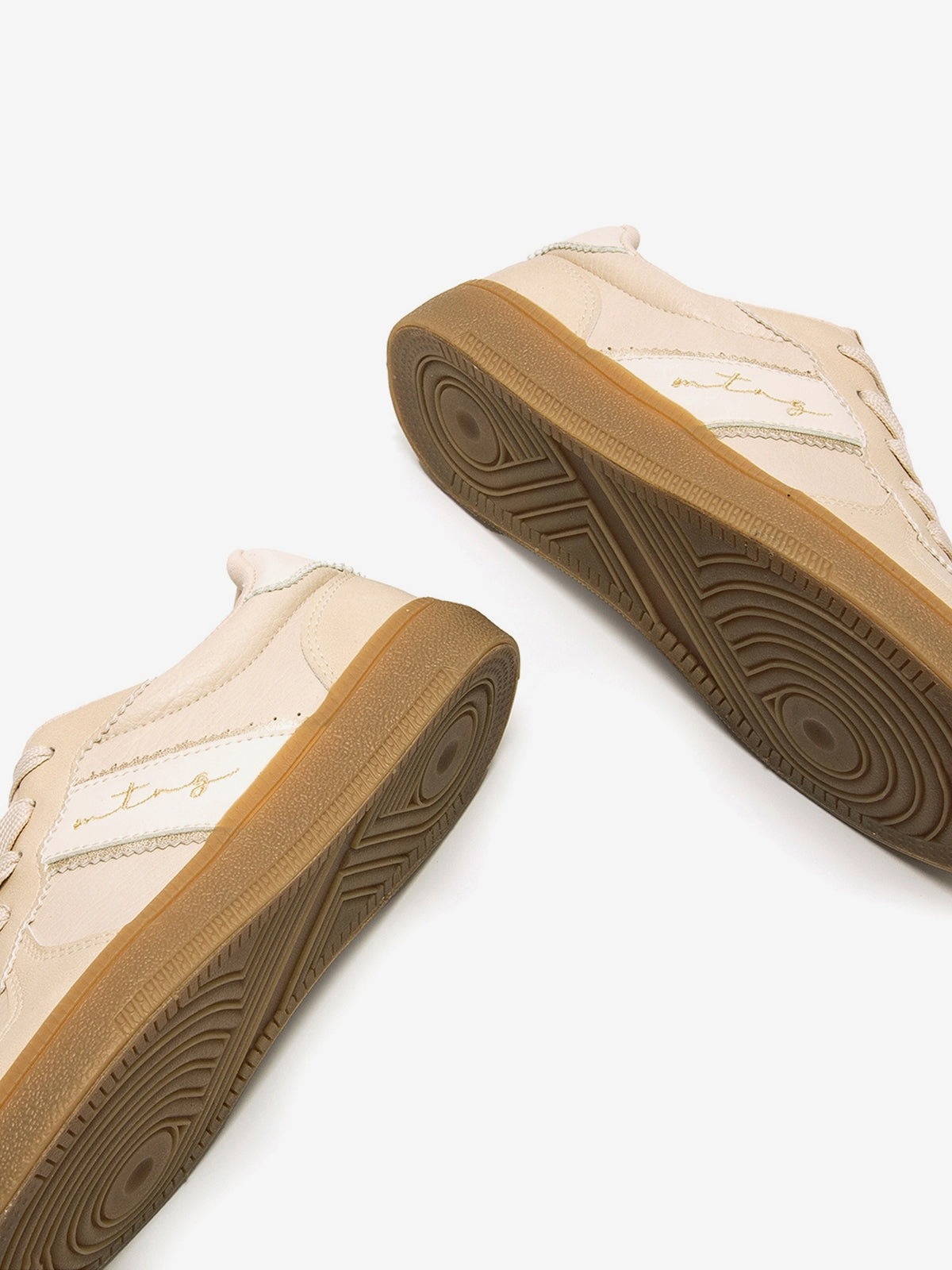 ROY BEIGE