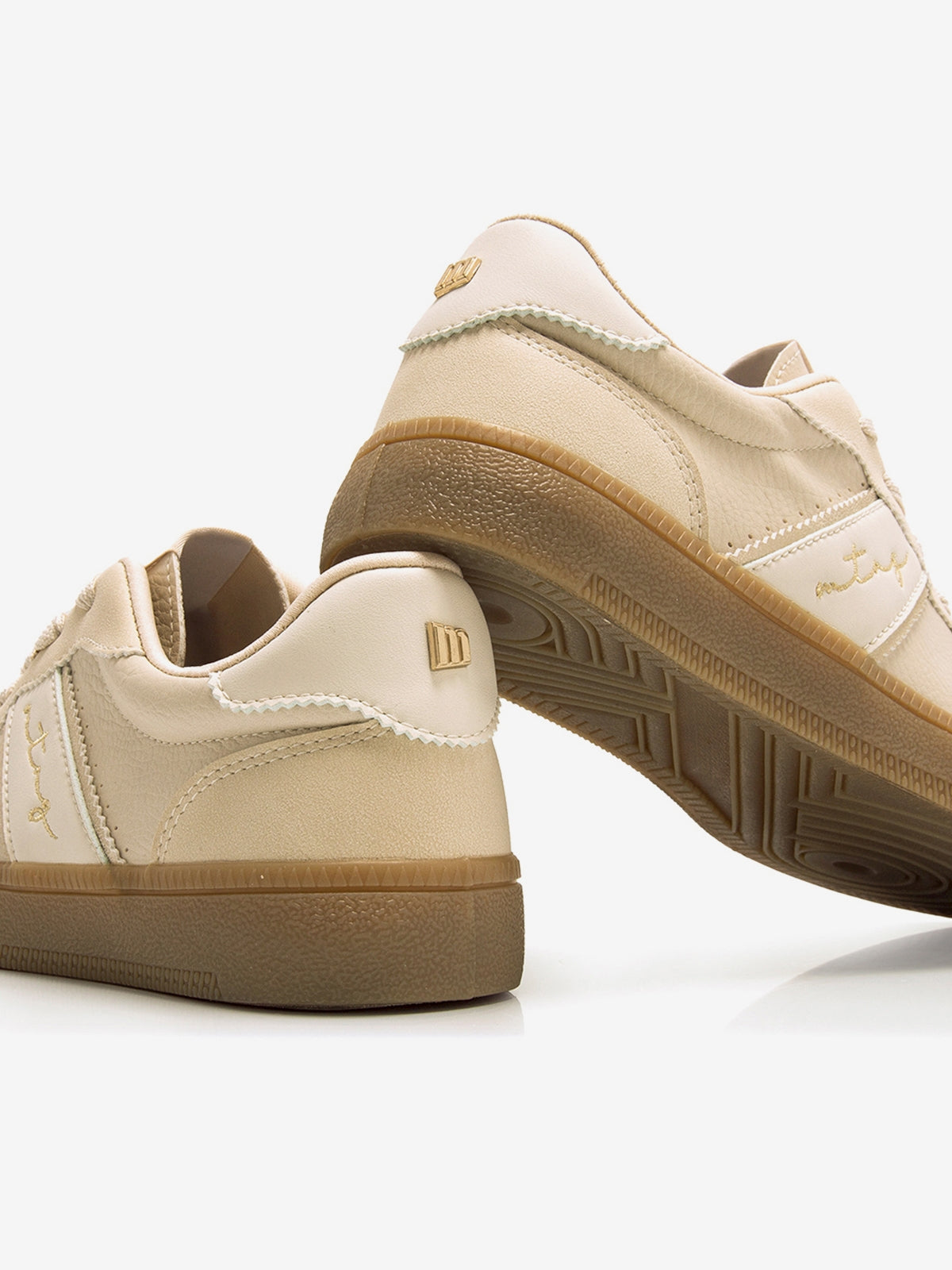 ROY BEIGE