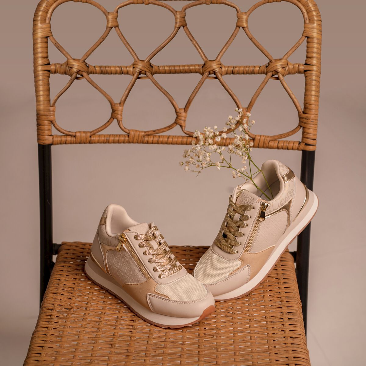 Zapatillas de Mujer modelo NARITA de MARIAMARE image number 1