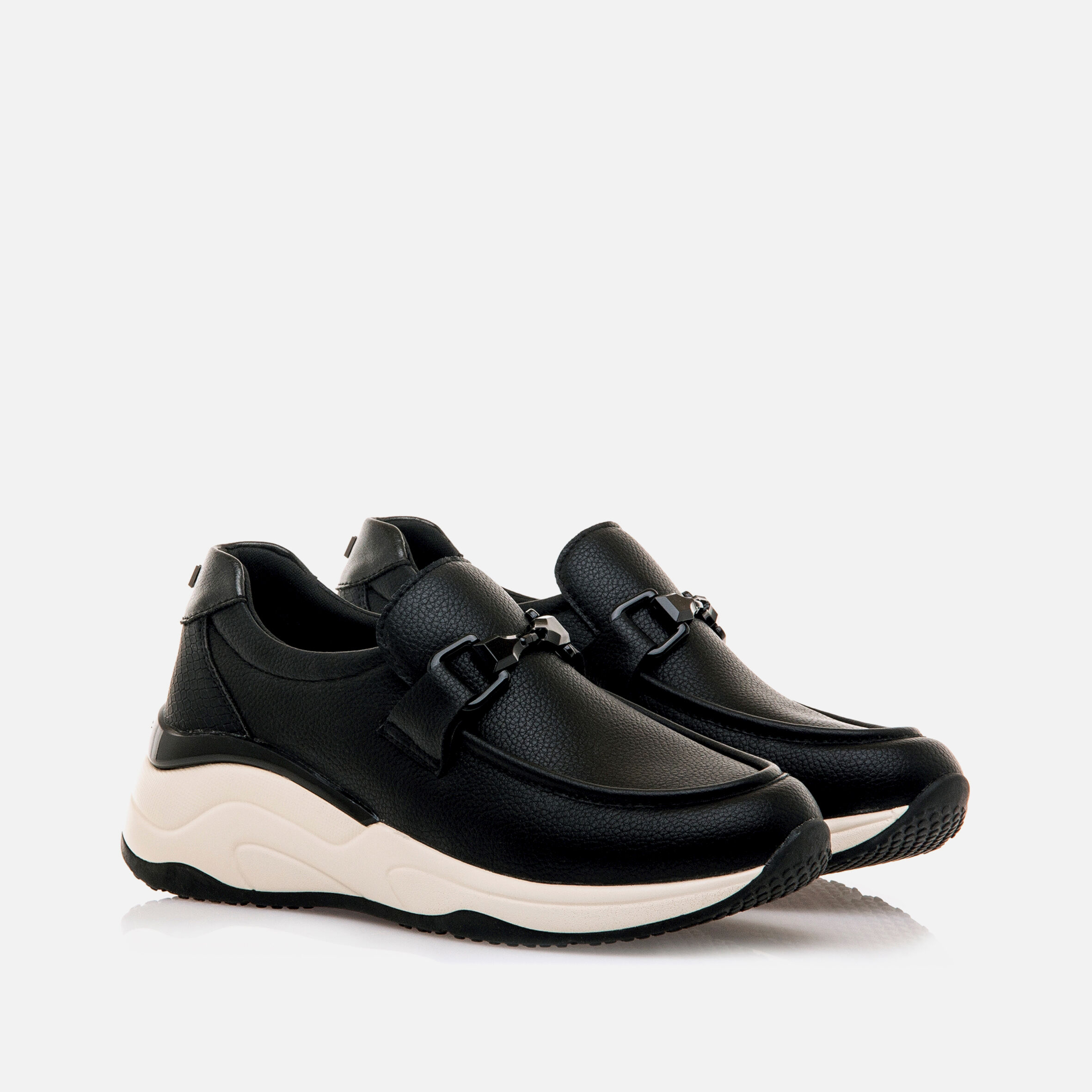 Compra QUEEN negro 56627 Zapatillas Mustang para Mujer