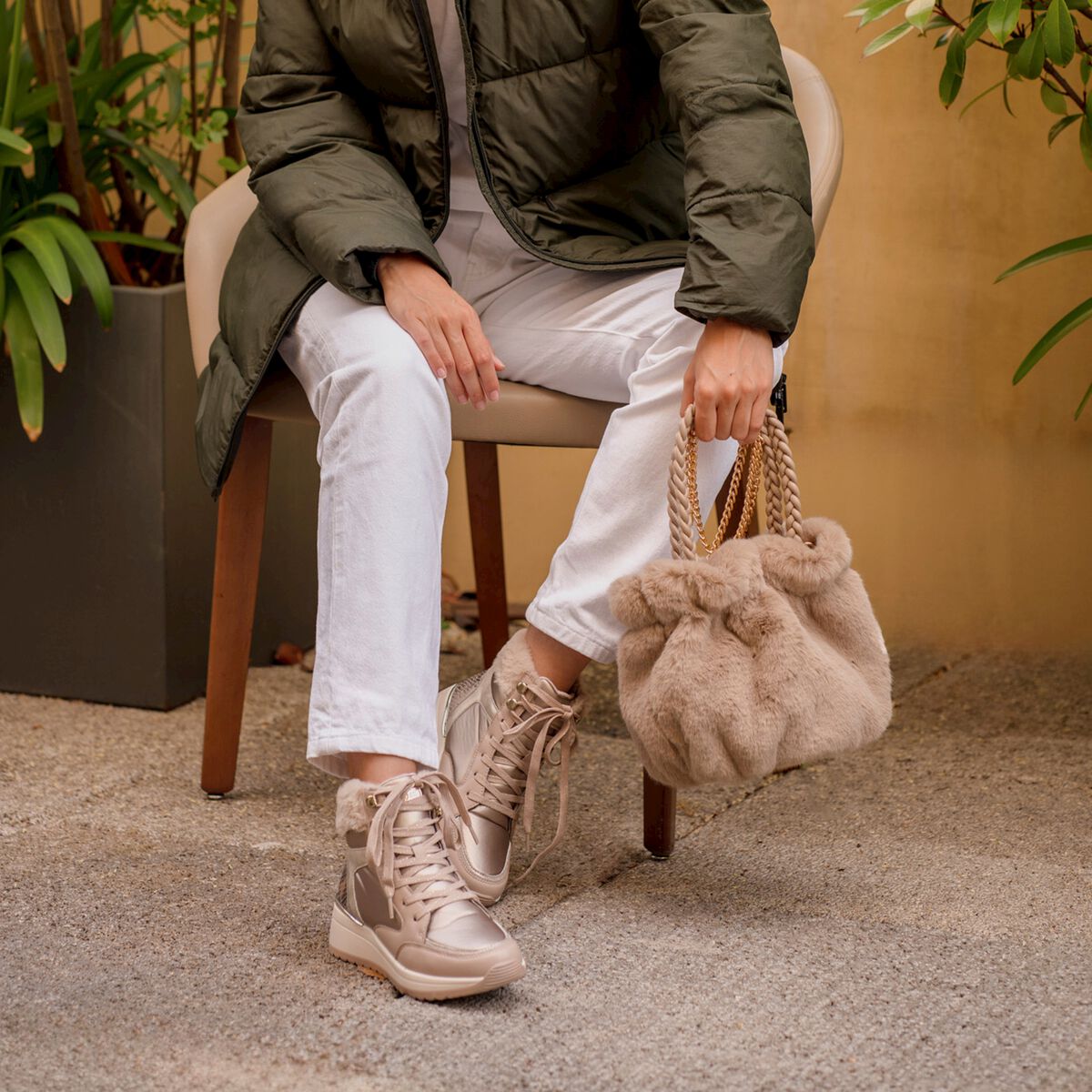 Sacs a main pour Femme modèle BOMBO de MARIAMARE image number 3