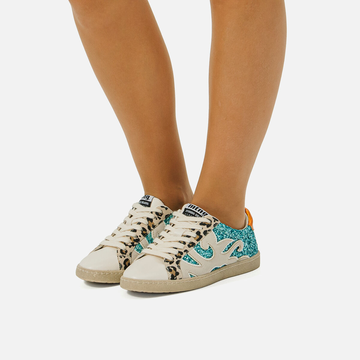Zapatillas de Mujer modelo BOWIE de MTNG image number 2