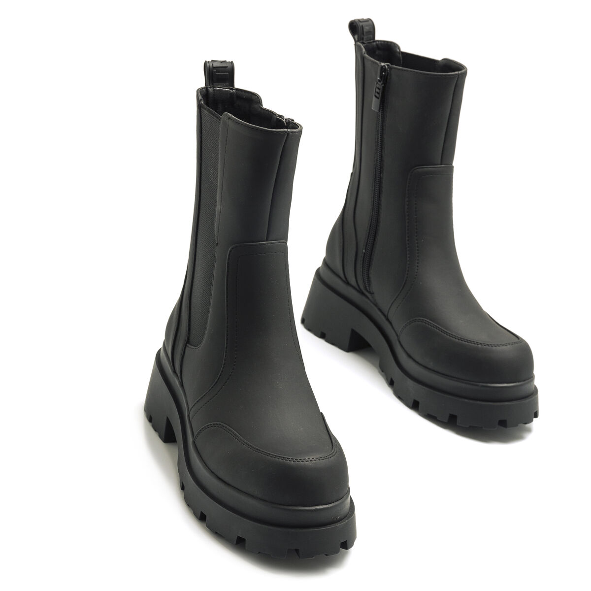 Botas de tornozelo planas de Mulher modelo MISSIONE de MTNG image number 5