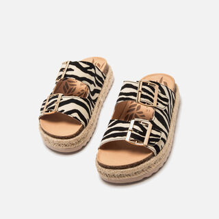 Sandalias de Nina modelo PADYU de MTNG
