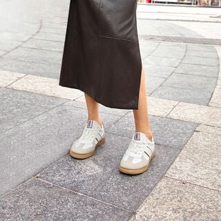 Sneakers pour Femme mod&egrave;le ROY de MTNG