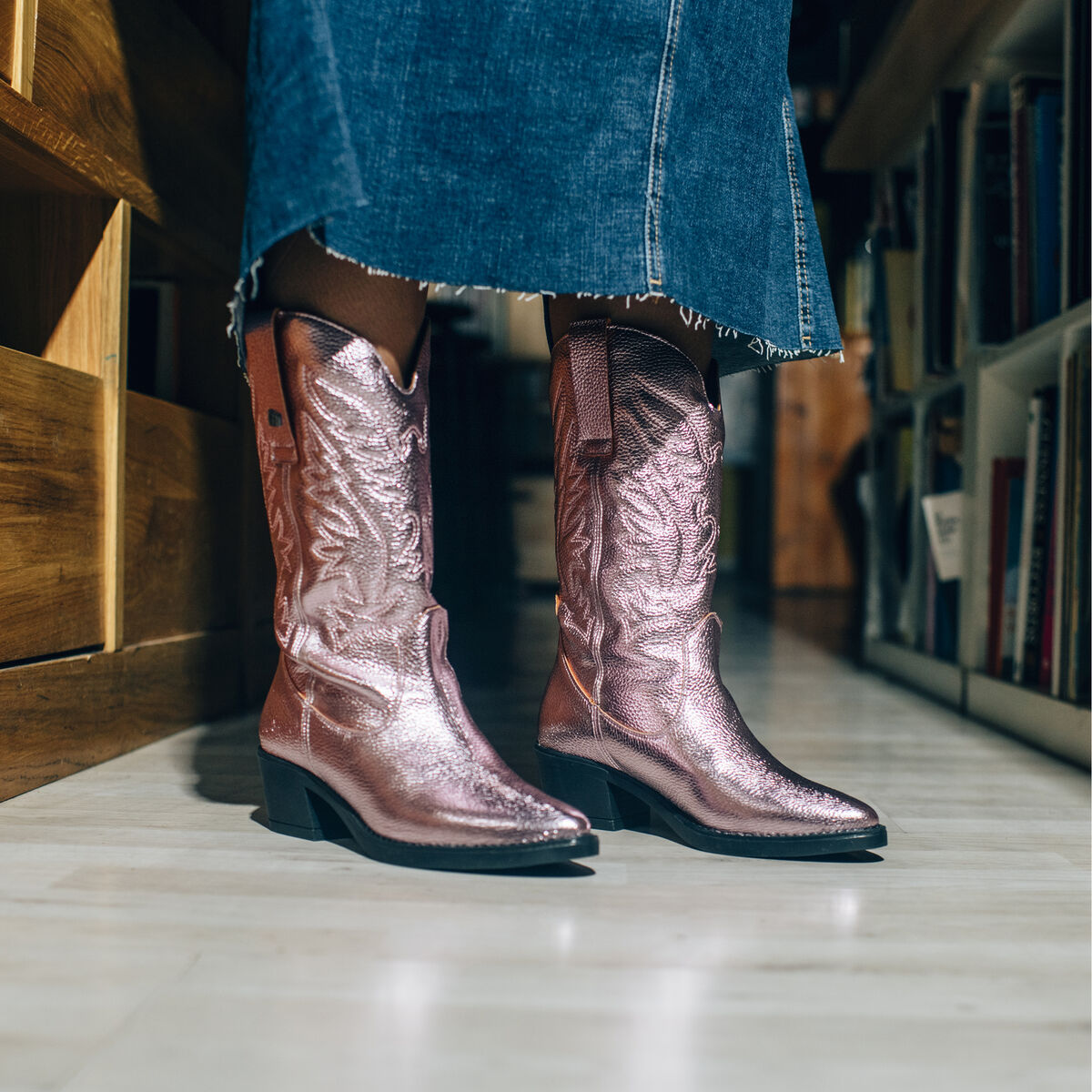 Botas de salto de Mulher modelo TEO de MTNG image number 3