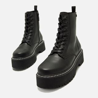 Botines planos de Mujer modelo STORMY de MTNG