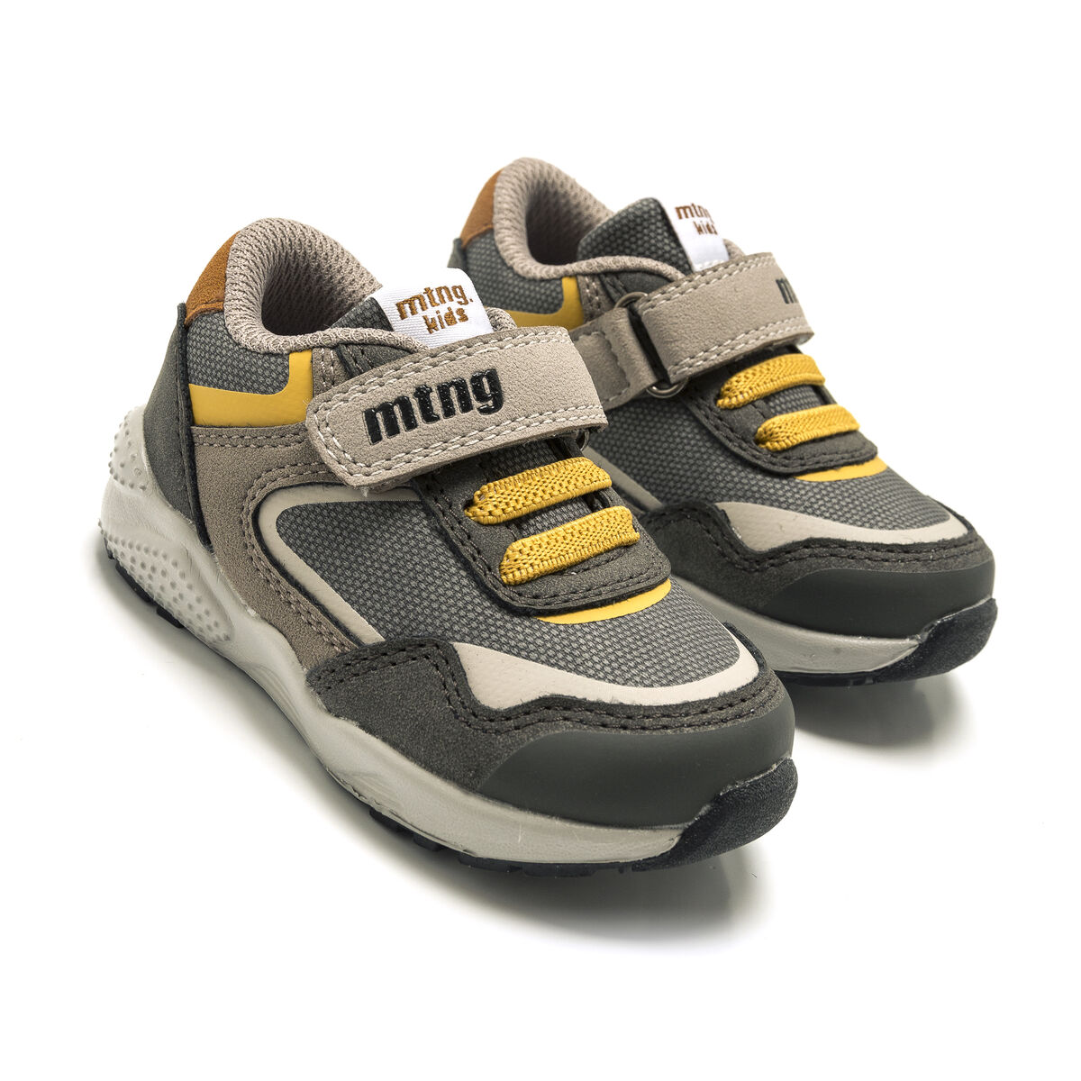 Sneakers de Rapariga modelo YOUNG de MTNG image number 6
