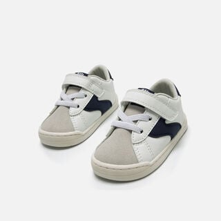 Zapatillas de Nino modelo FREE BABY de MTNG