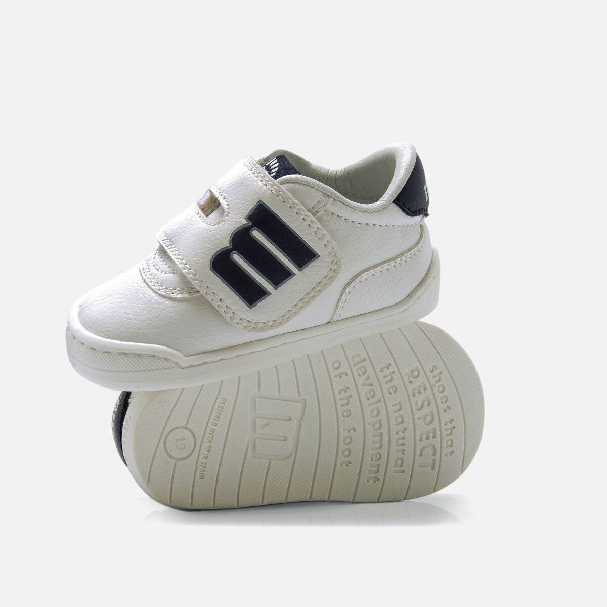 Sneakers de Rapaz modelo FREE BABY de MTNG image number 3
