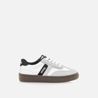 Zapatillas de Nino modelo EMI de MTNG