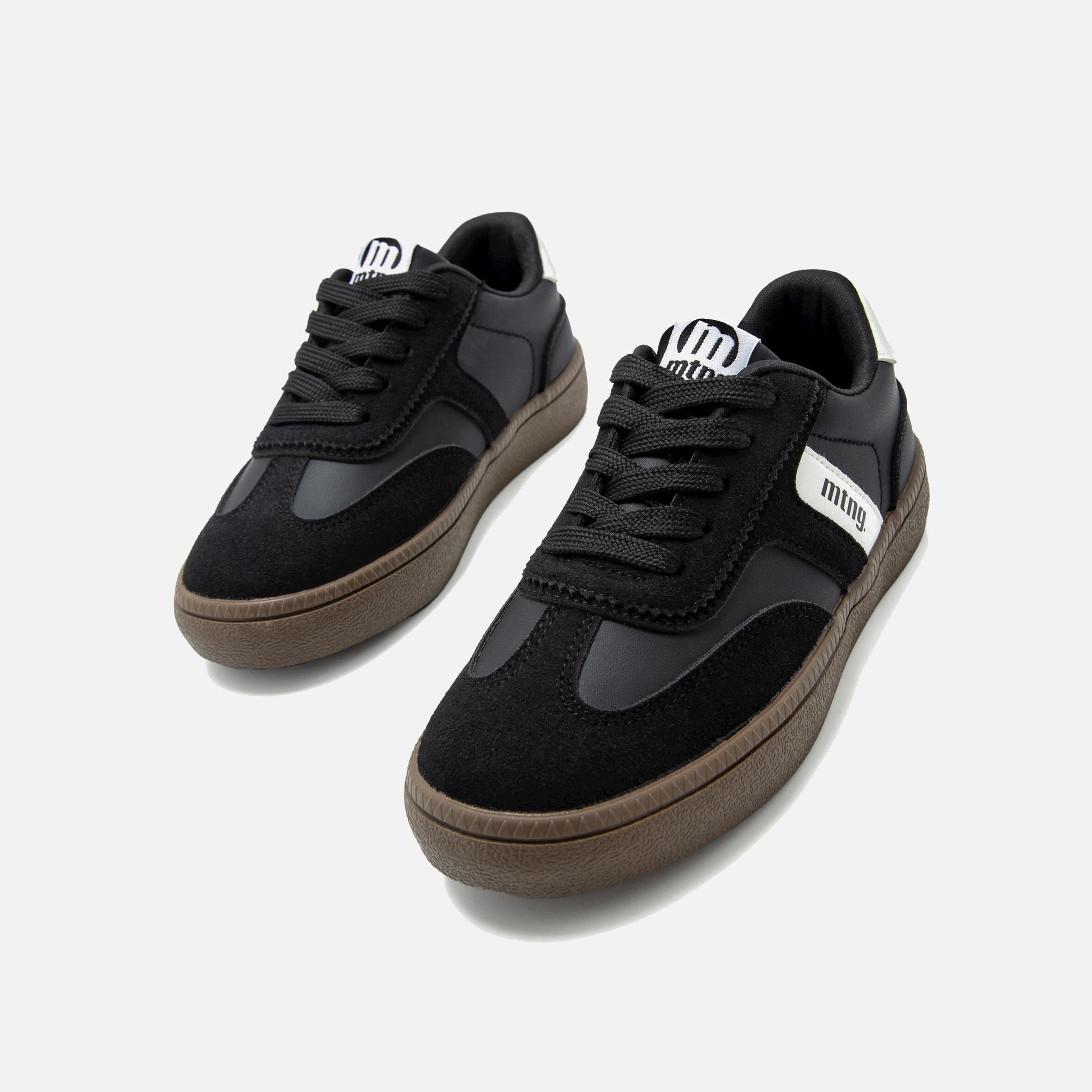Shoes on emi store