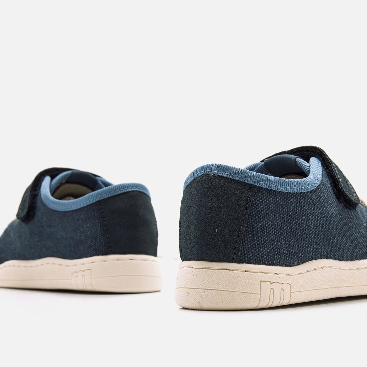 Sapatilhas de Rapaz modelo FREE de MTNG image number 2