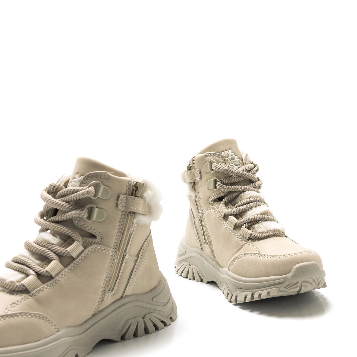 Botas de Tornozelo de Rapariga modelo TRECKY de MTNG image number 6