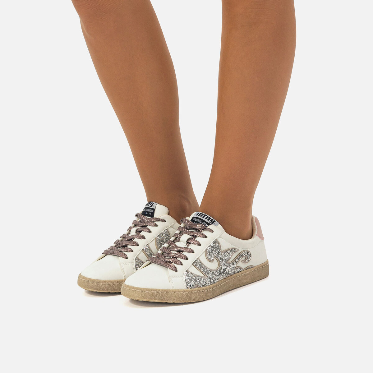 Zapatillas de Mujer modelo BOWIE de MTNG image number 2