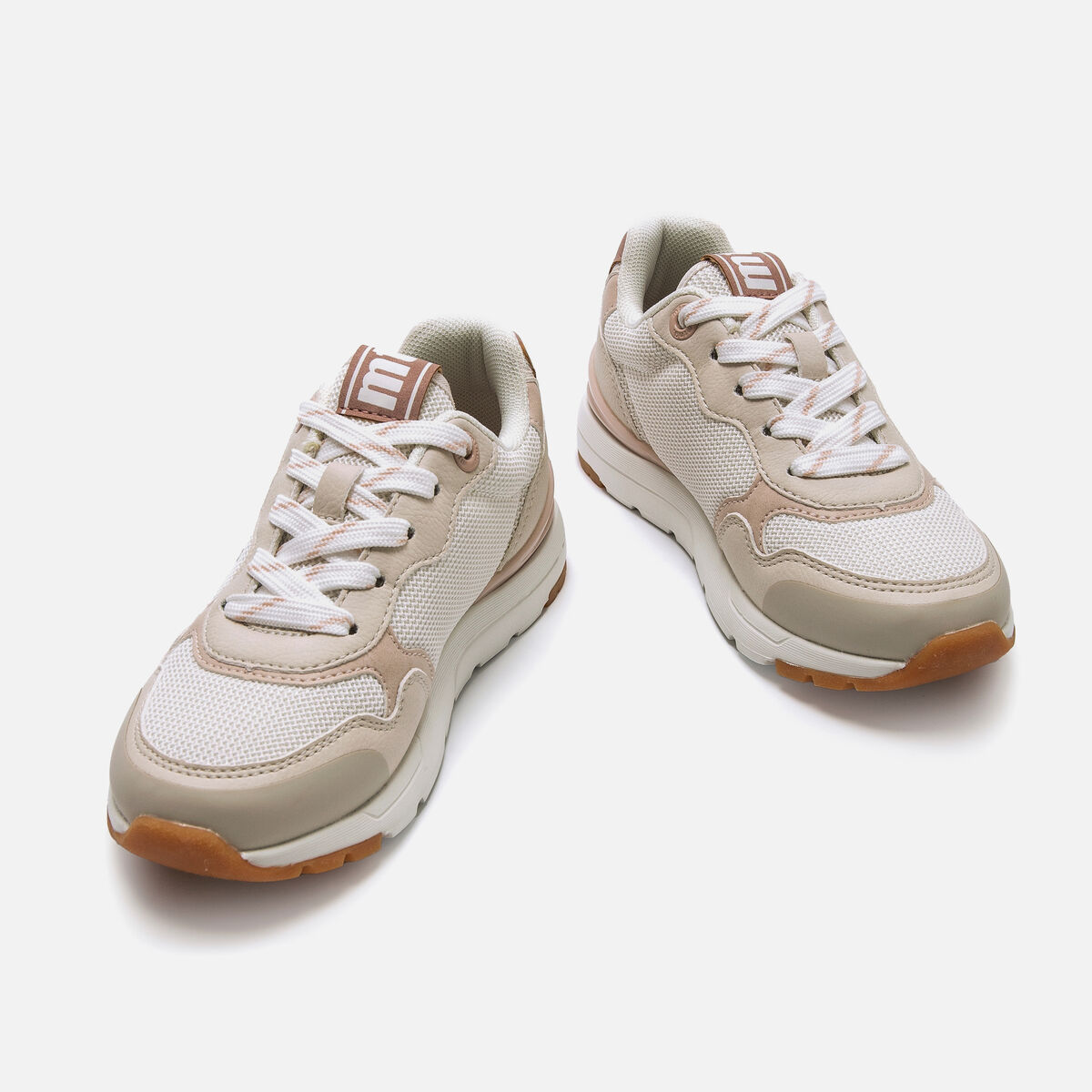 Zapatillas de Nina modelo COMPACT de MTNG image number 3