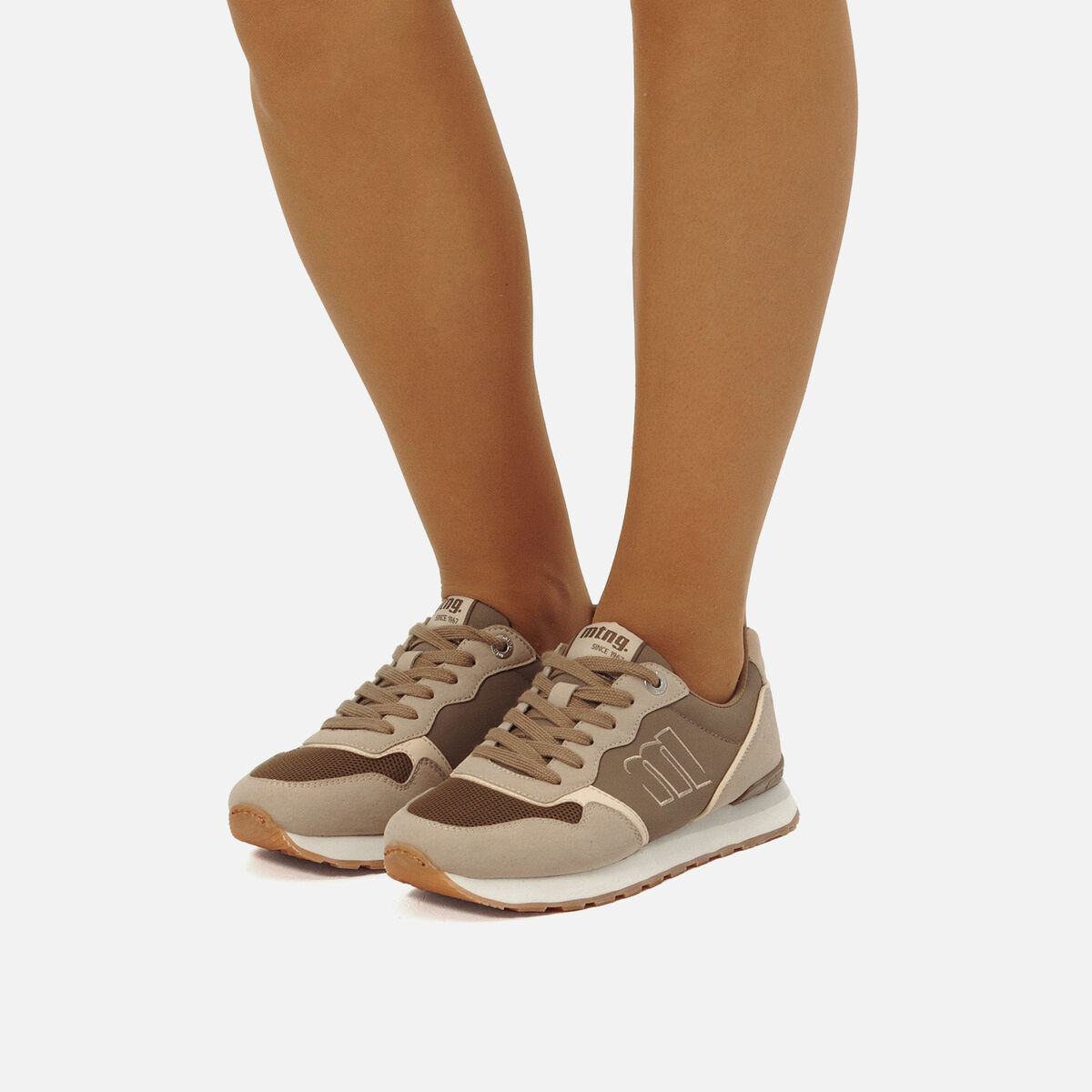 Zapatillas de Mujer modelo JOGGO CLASSIC de MTNG image number 2