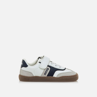 Zapatillas de Nino modelo FREE de MTNG