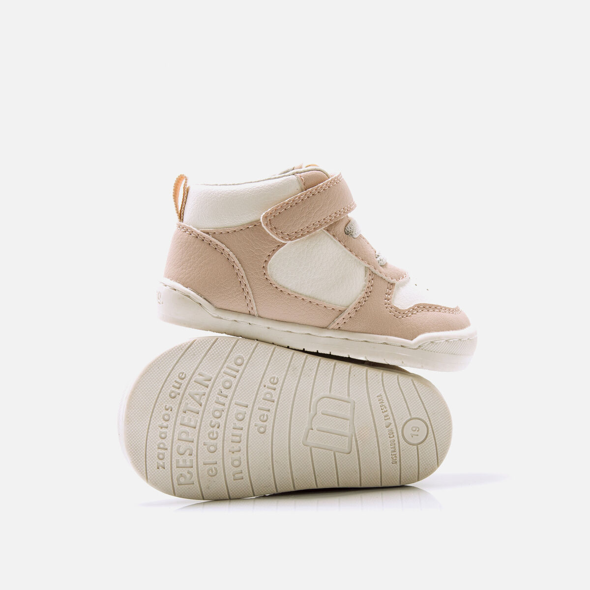 Zapatillas de Nina modelo FREE BABY de MTNG image number 3