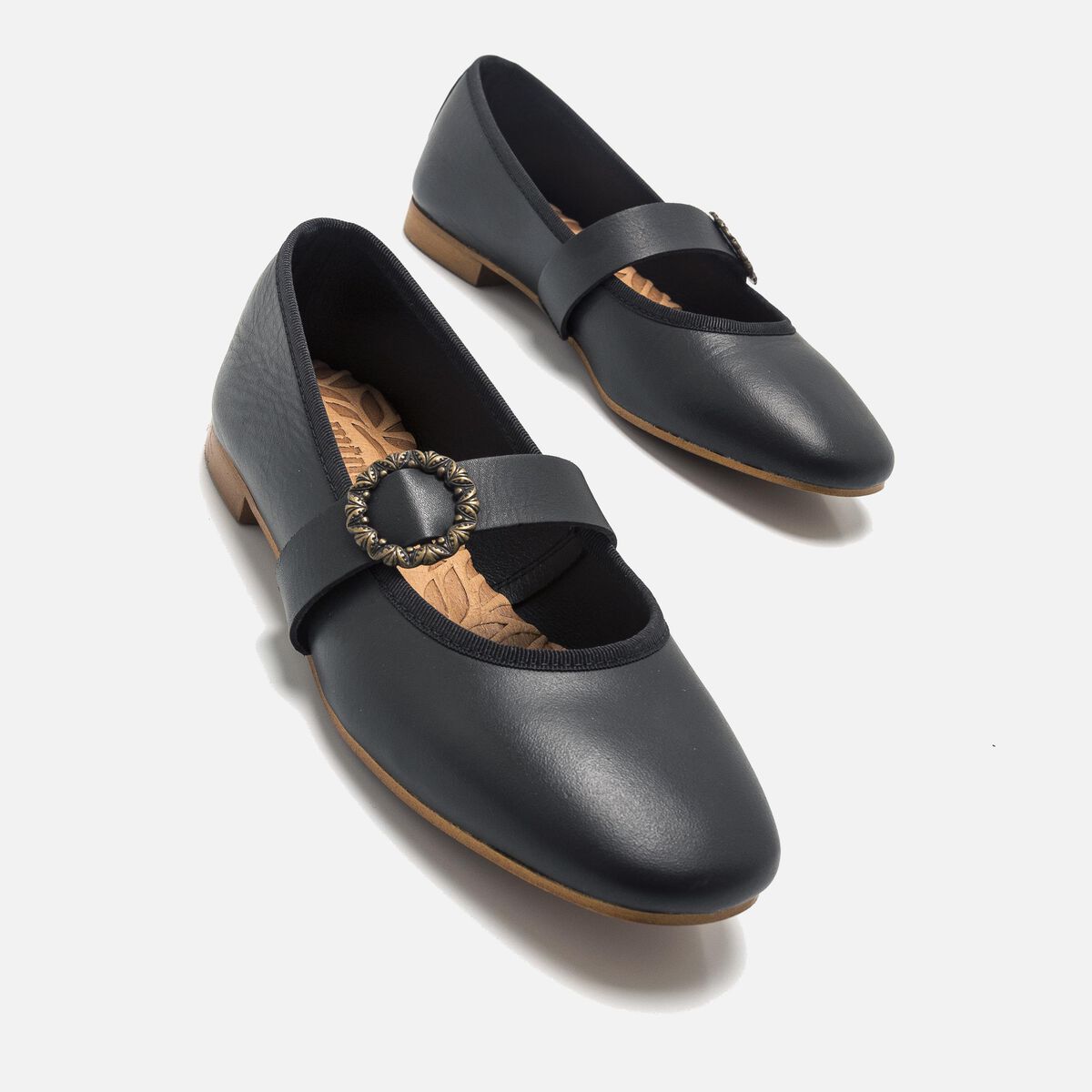 Sapatos planos de Mulher modelo CAMILLE de MTNG image number 4