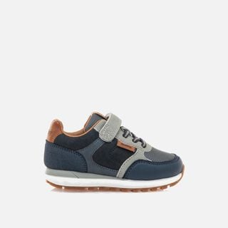 Zapatillas de Nino modelo CASTY de MTNG