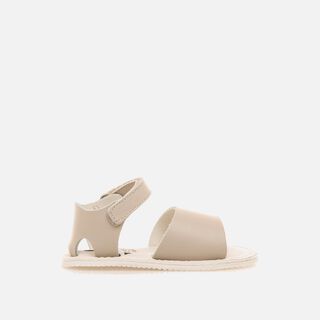 Sandalias de Rapariga modelo FREE BABY de MTNG