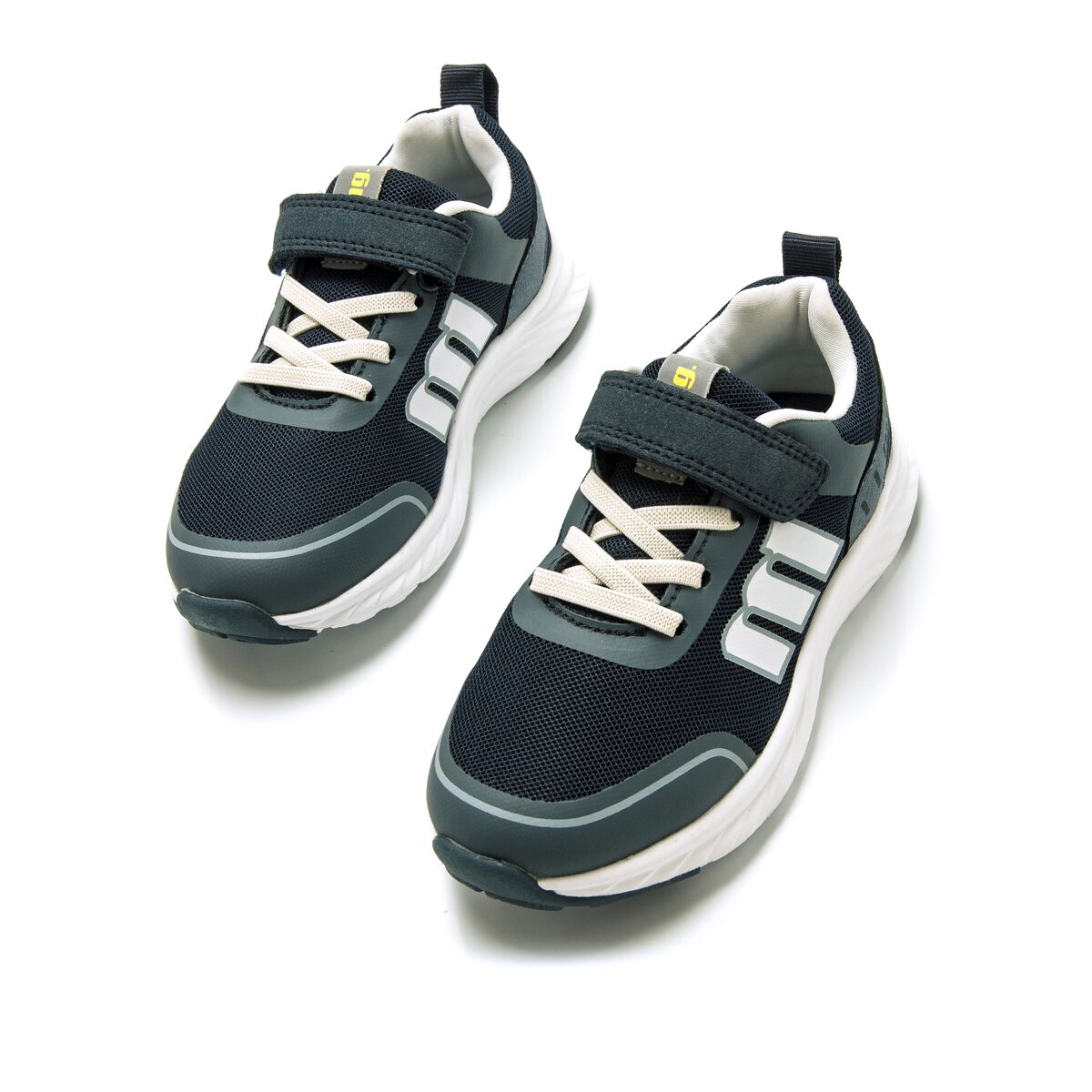 Sneakers de Rapaz modelo SOMO de MTNG image number 2