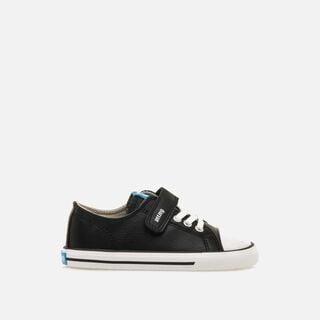 Zapatillas de Nino modelo FREE de MTNG