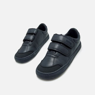 Zapatillas de Nino modelo FREE de MTNG
