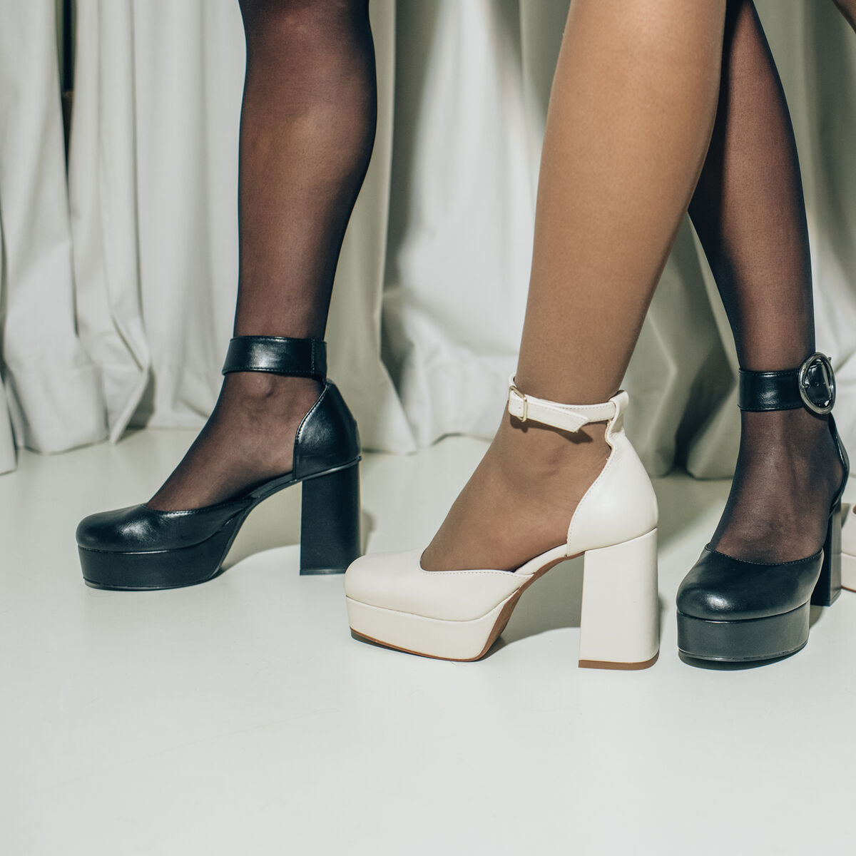 Sapatos de salto alto de Mulher modelo SINDY de MTNG image number 3