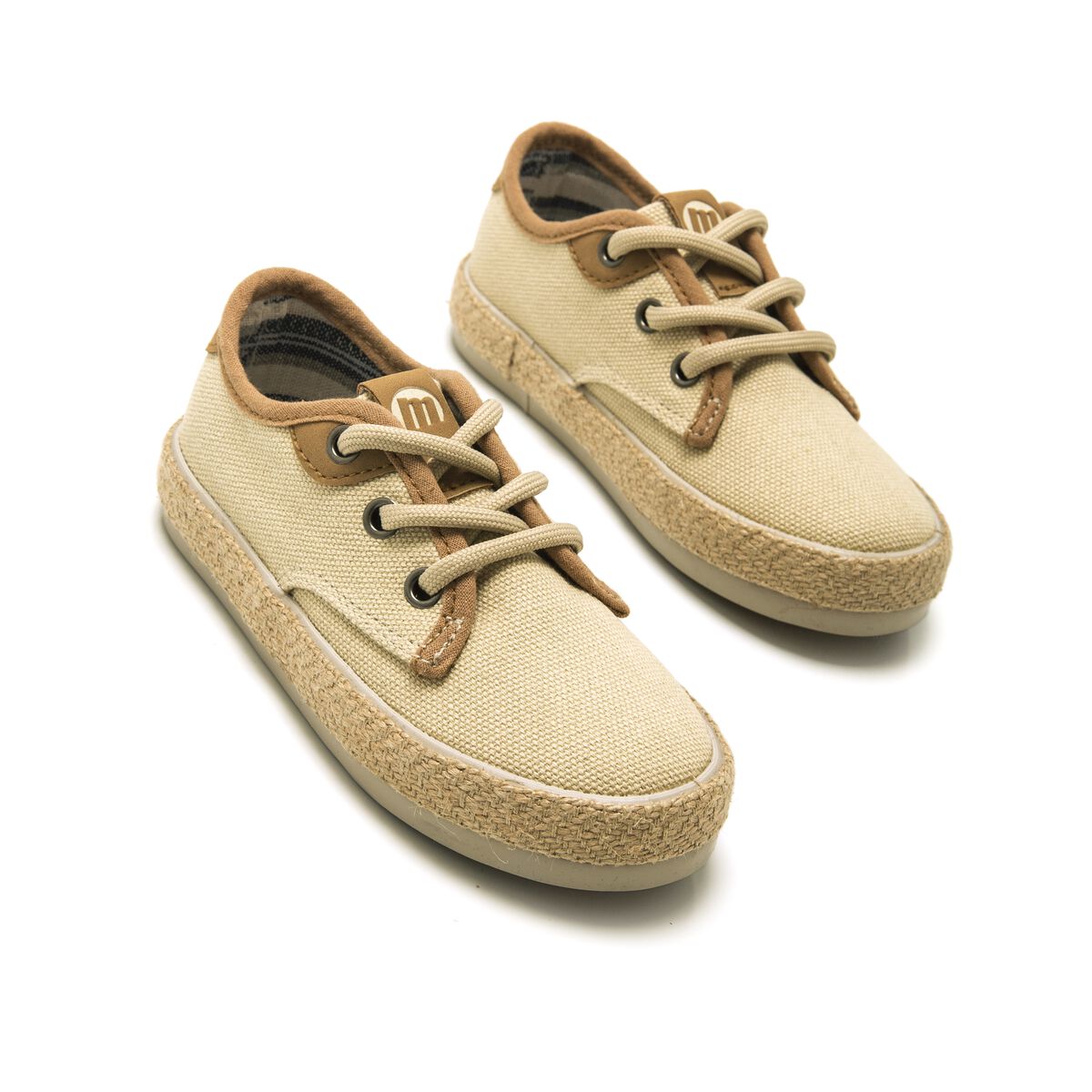 Chaussures pour Garcon modèle BEQUIA de MTNG image number 7