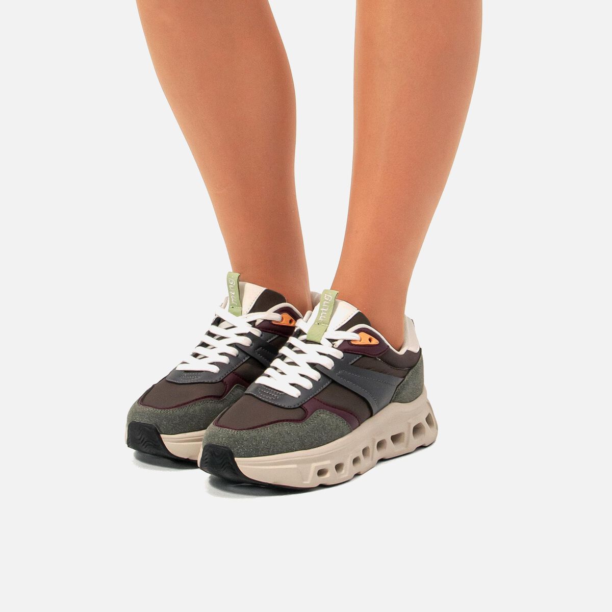 Zapatillas de Mujer modelo PLAY de MTNG image number 2