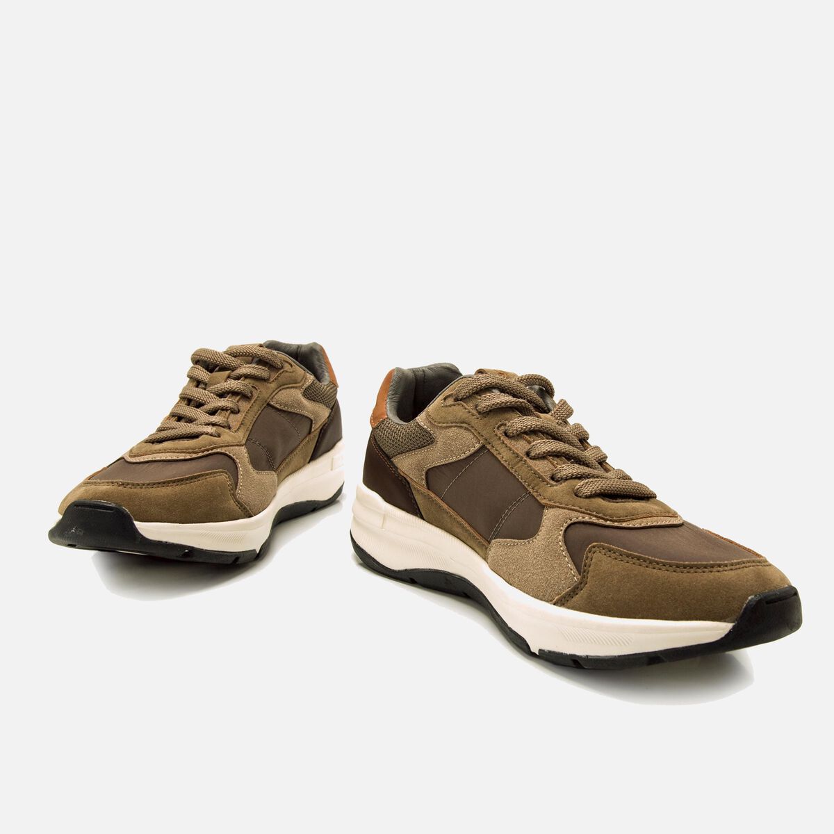 Zapatillas de Hombre modelo OKLA de MTNG image number 3