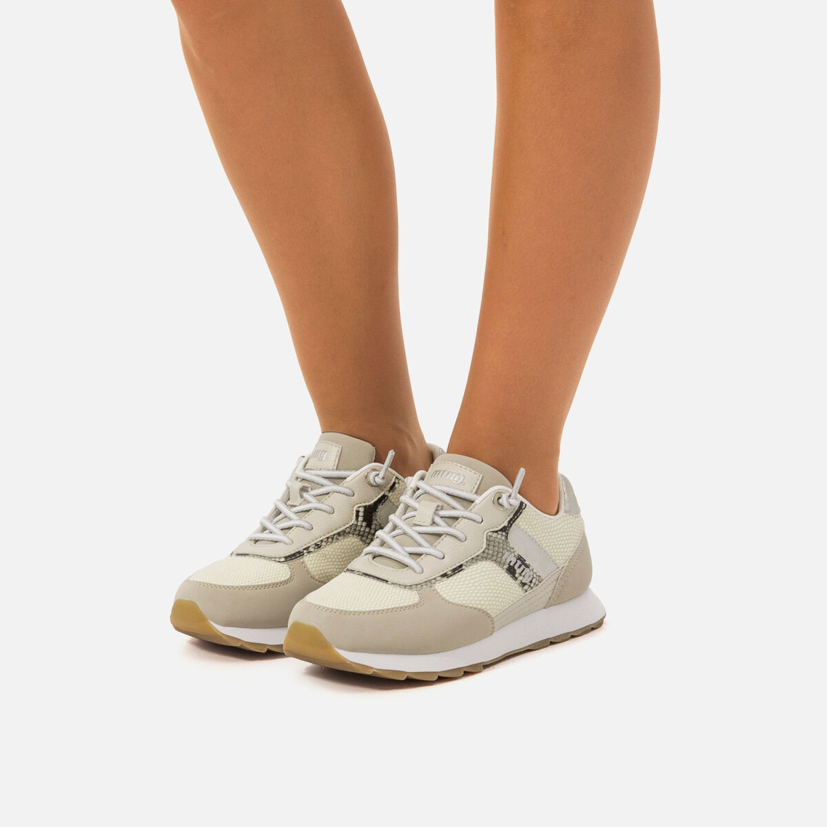 Zapatillas de Mujer modelo JOGGO SAI de MTNG image number 2