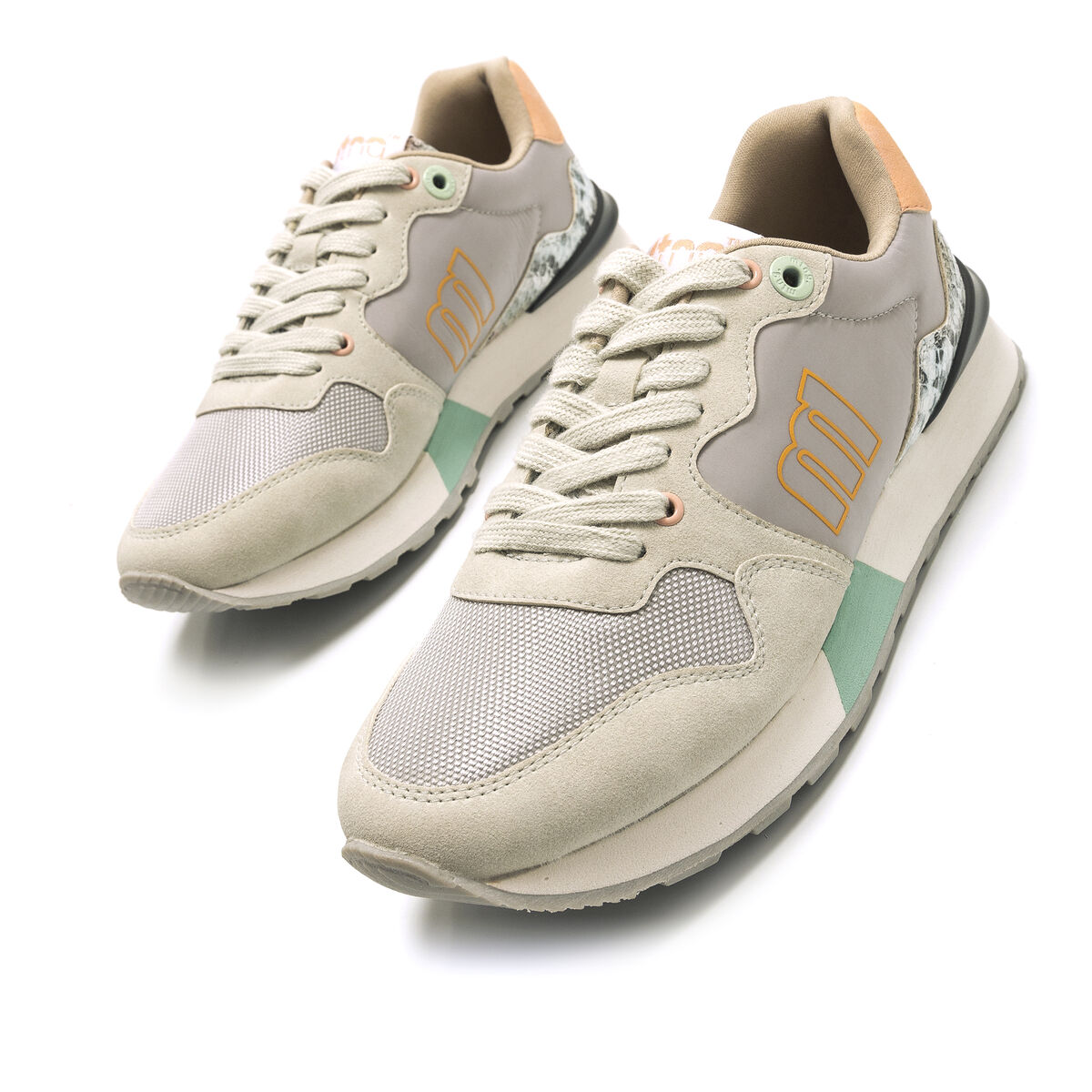 Sneakers de Mulher modelo JOGGO CLASSIC de MTNG image number 2