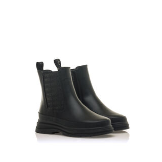 Botines de Nina modelo FUTURE de MTNG
