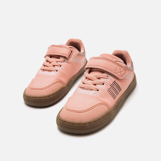 Zapatillas de Nina modelo FREE de MTNG