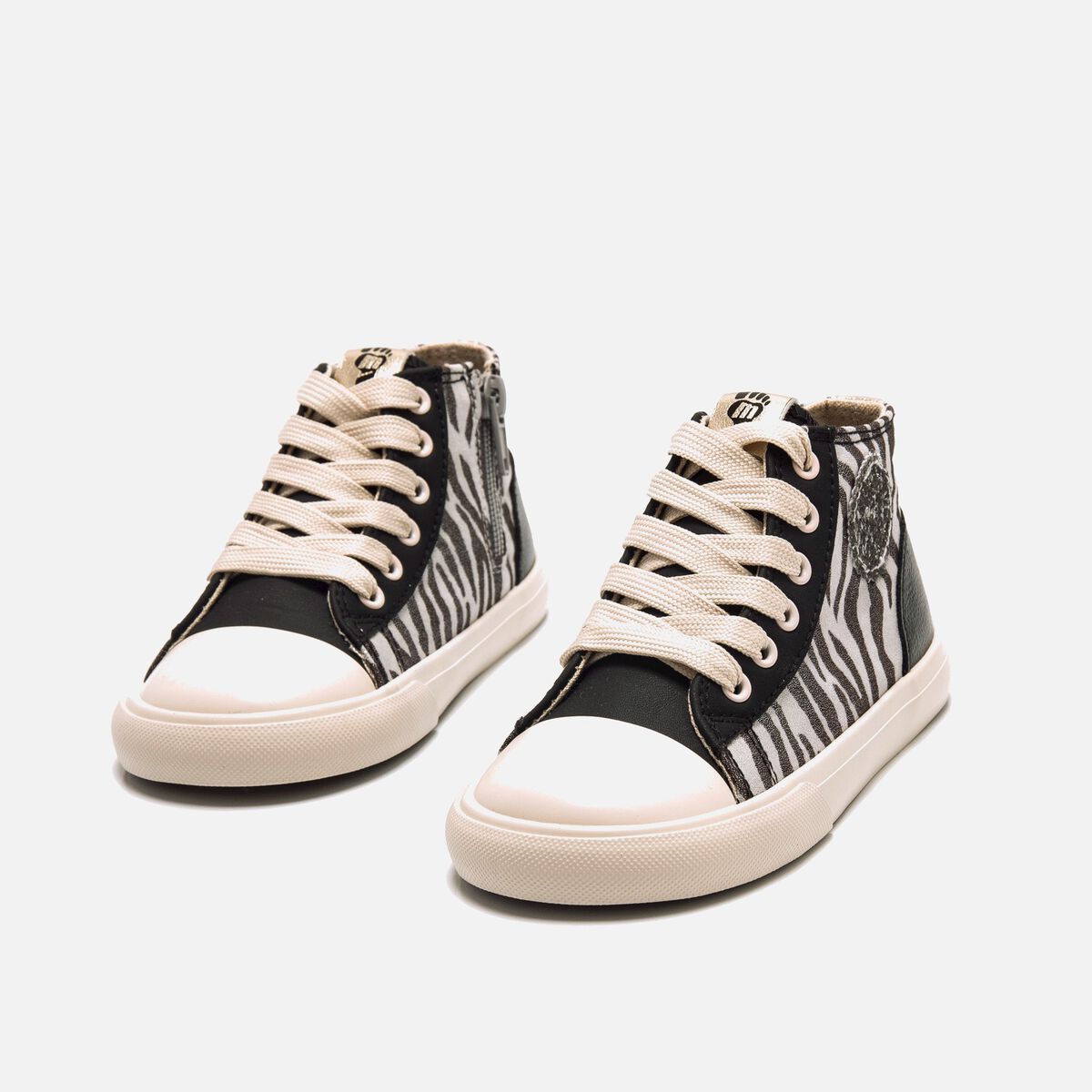 Zapatillas de Nina modelo FREE de MTNG image number 1