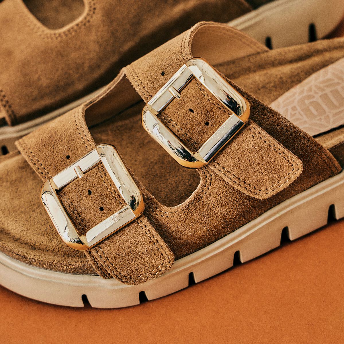 Sandalias planas de Mulher modelo LION de MTNG image number 1