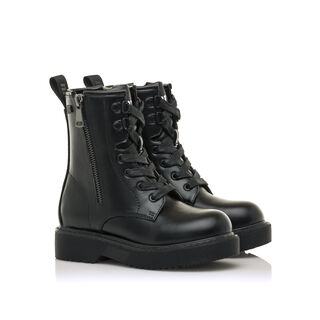 Botines de Nina modelo STORM de MTNG