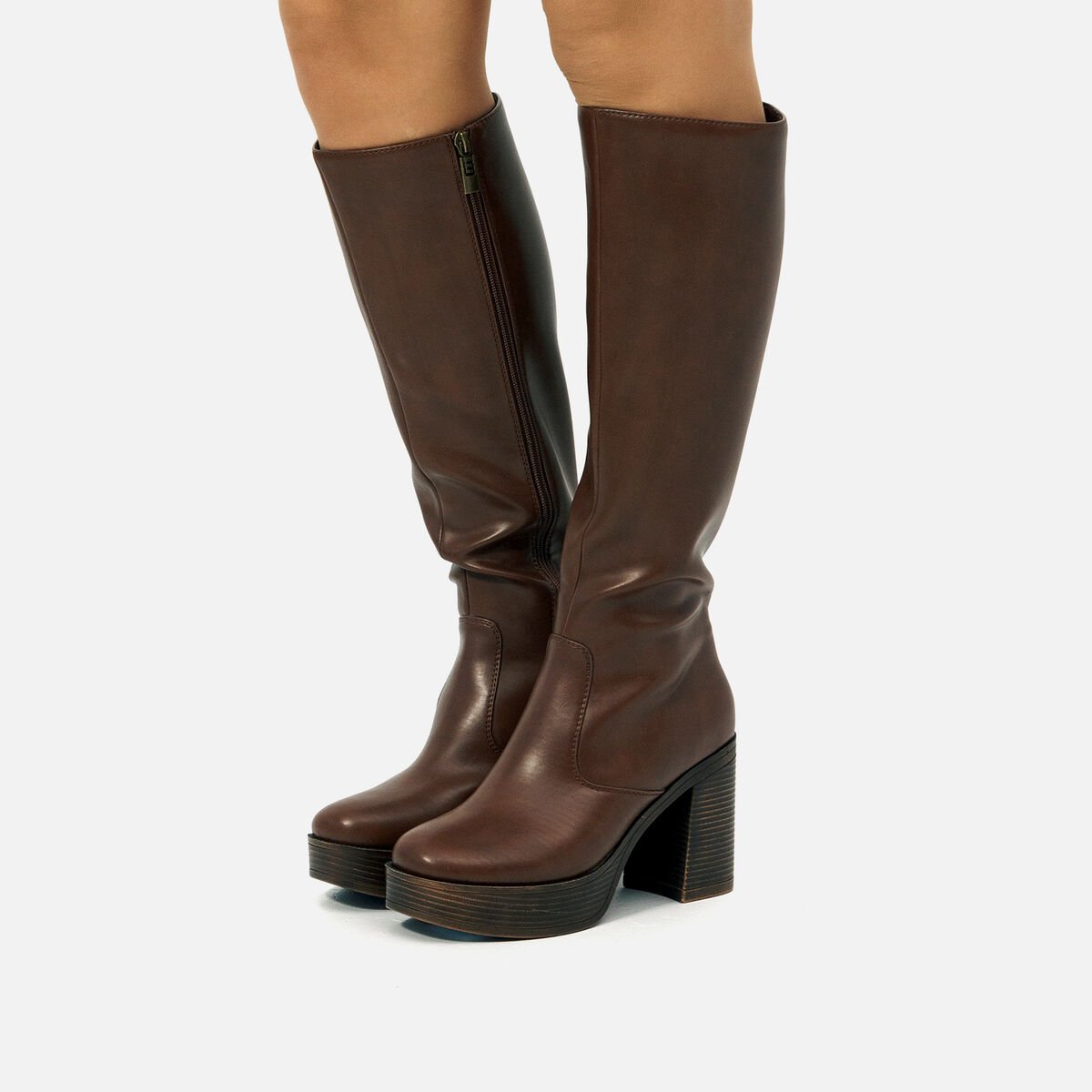 Botasdetacon-Mujer-NEW67-MTNG image number 2 Botas de tacon de Mujer modelo NEW 67 de MTNG image number 2