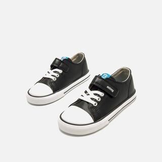 Zapatillas de Nino modelo FREE de MTNG