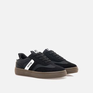 Zapatillas de Nino modelo EMI de MTNG