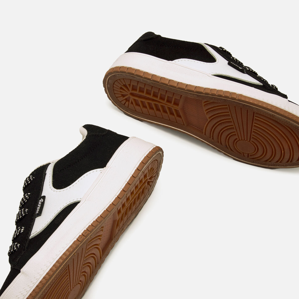 Sneakers de Rapaz modelo EMI de MTNG image number 3